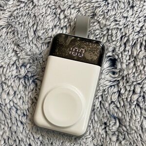 White & Black Portable iWatch Charging Device